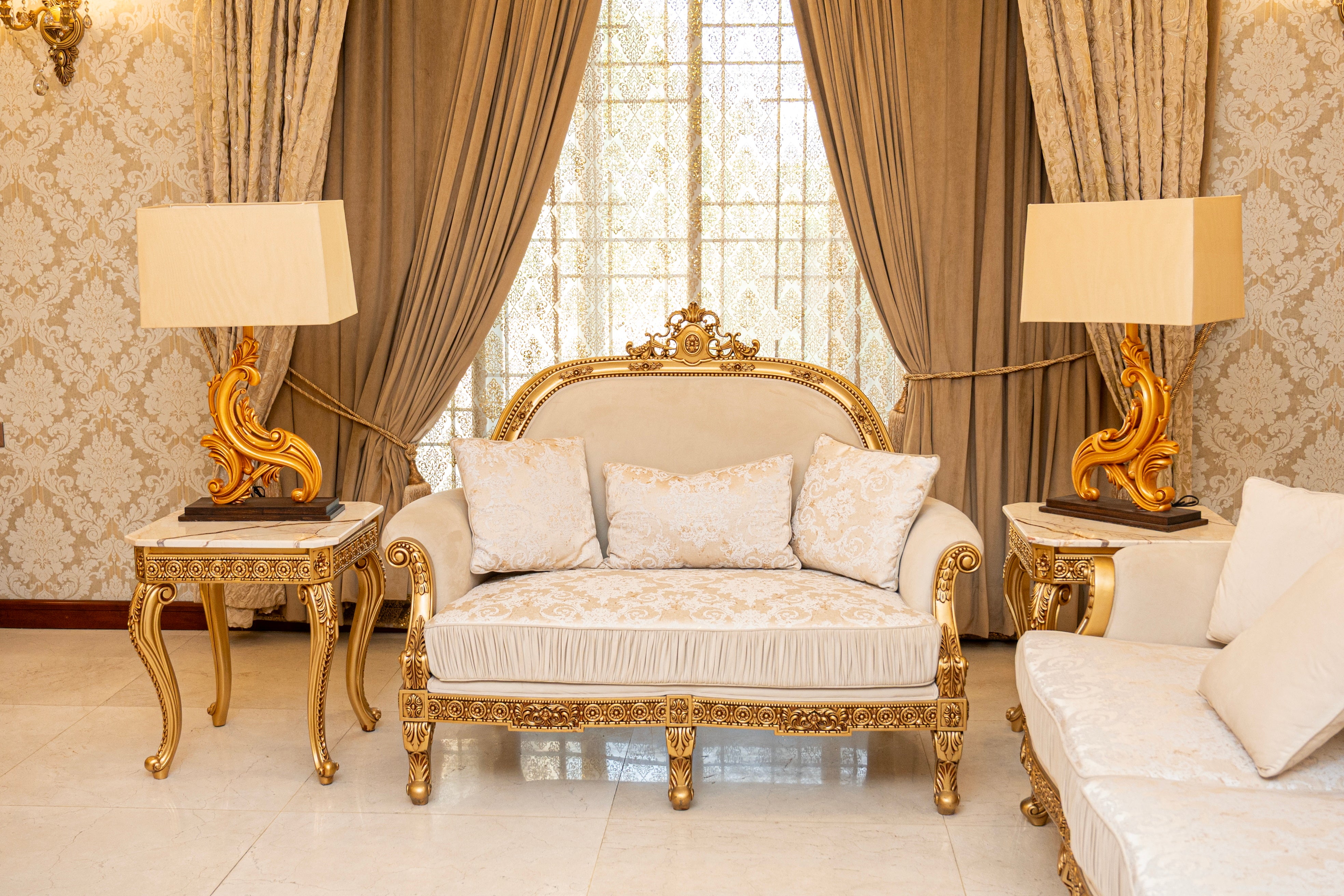 Baroque Glow Luxury Gold Swirl Table Lamp