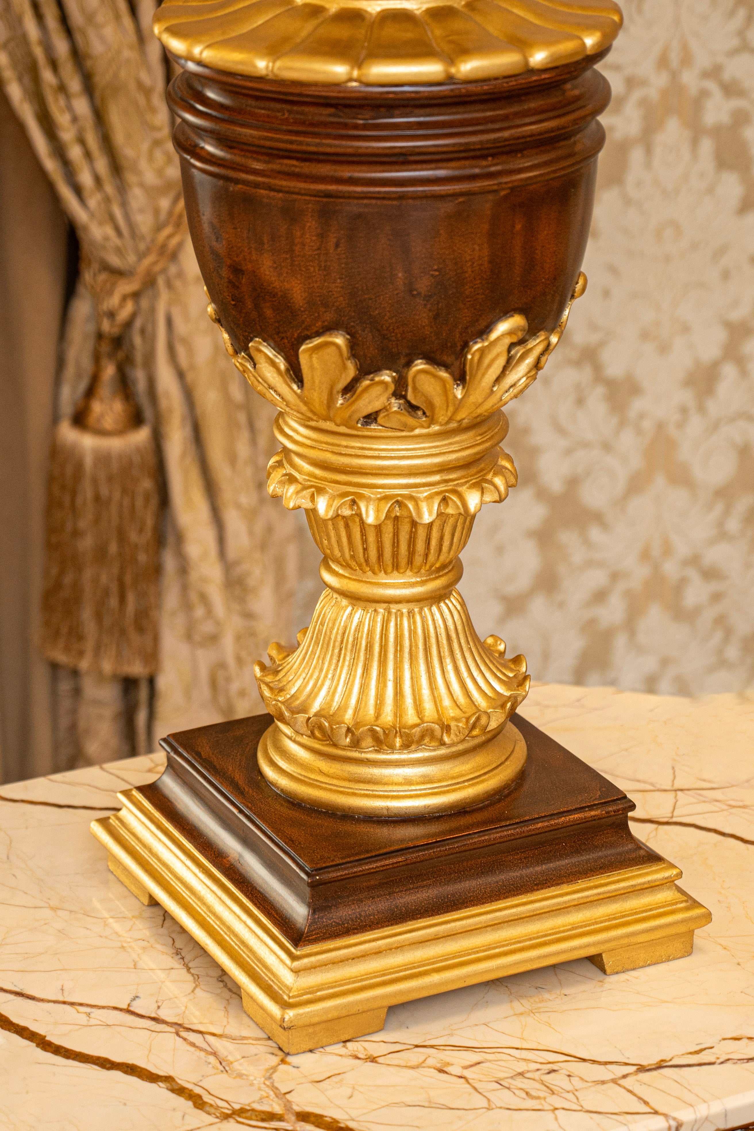 Majestic Urn Traditional Table Lamp - Gold & Brown