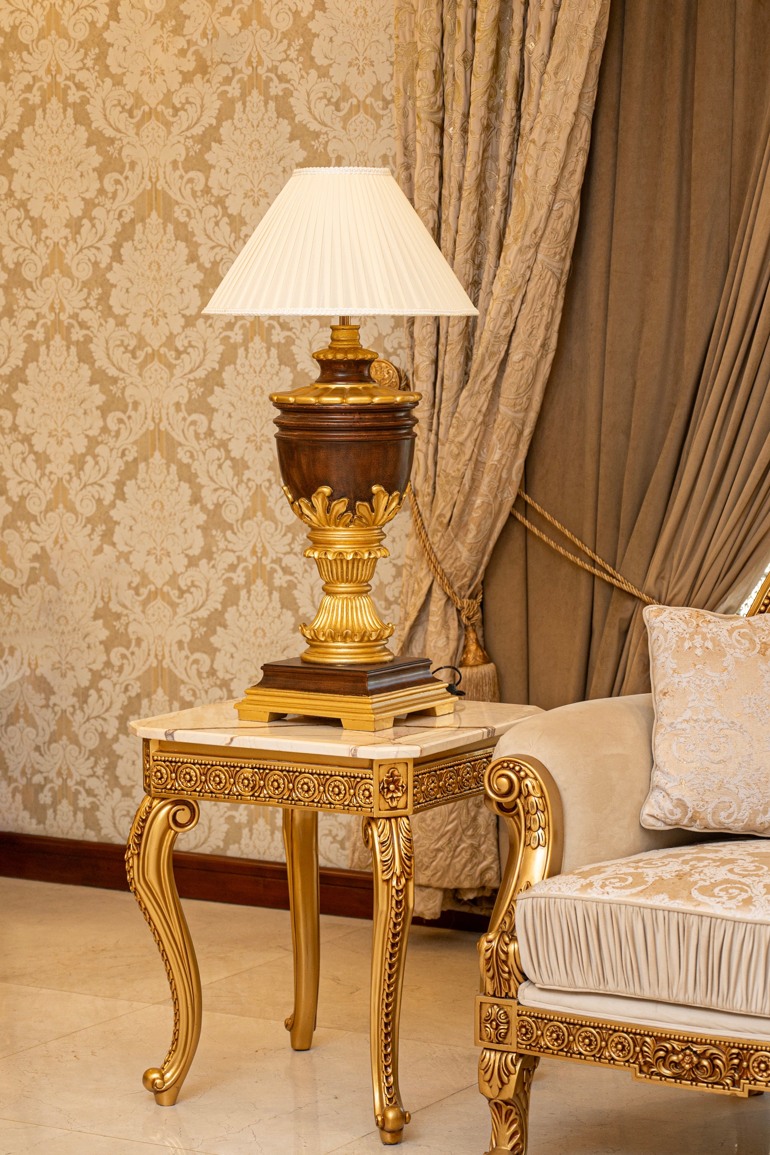 Majestic Urn Traditional Table Lamp - Gold & Brown