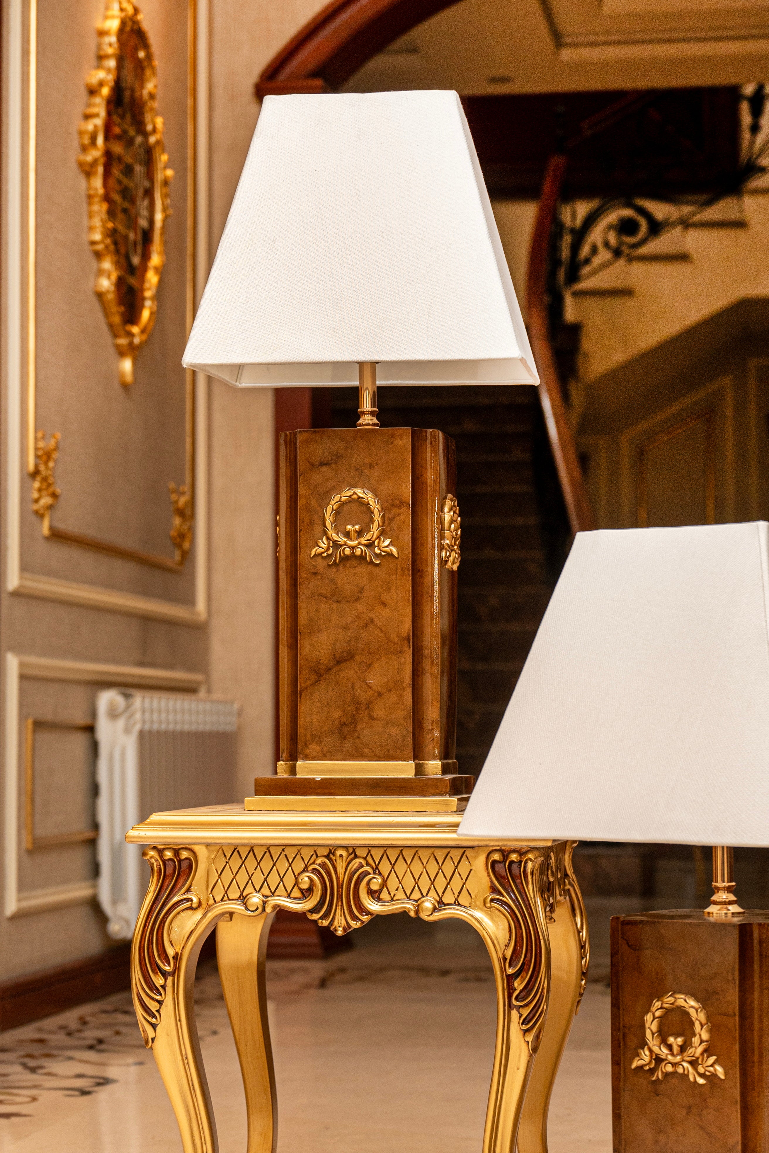Heritage Glow Traditional Table Lamp - Burl Wood & Gold