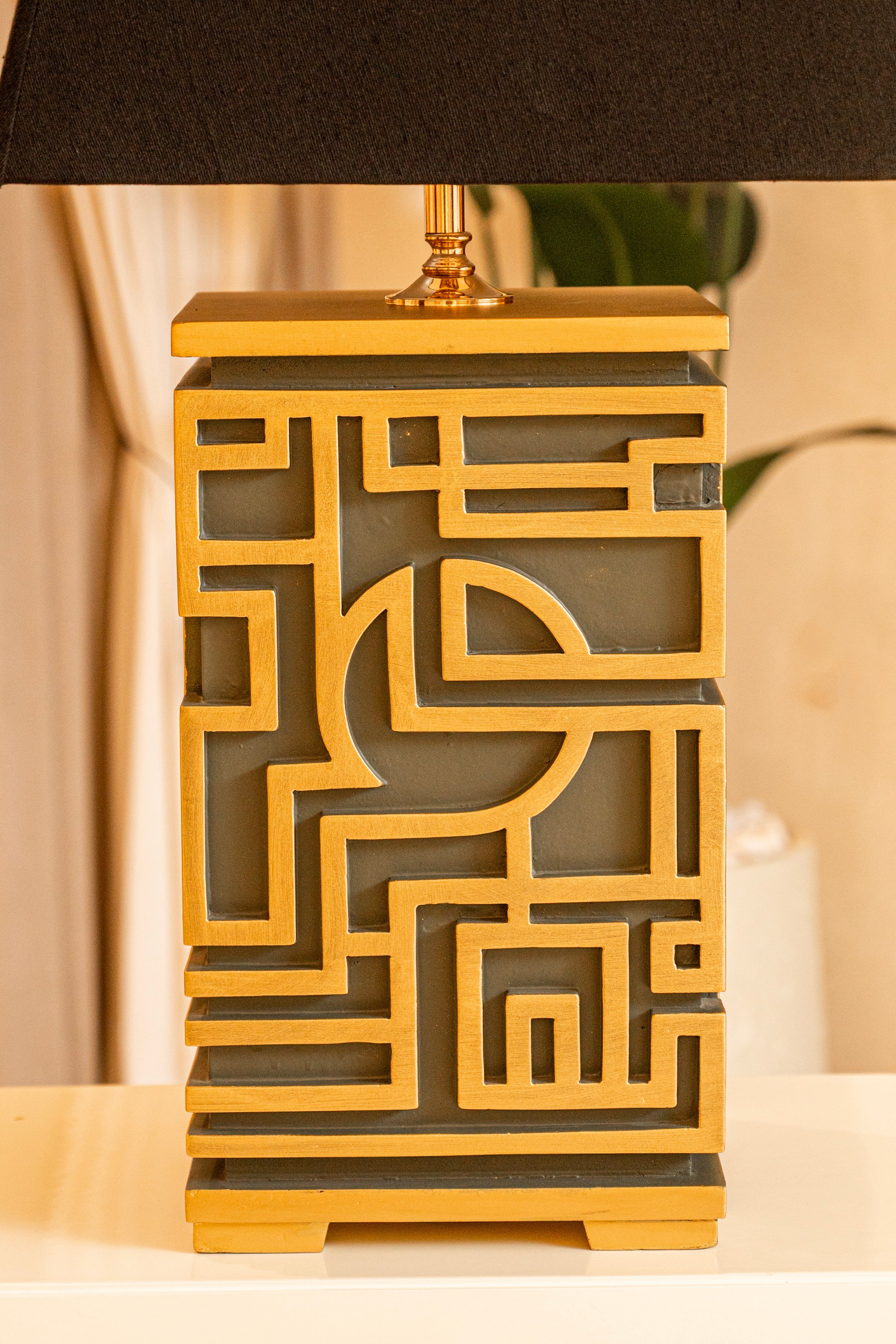 Empire Glow Trendy Geometric Resin Table Lamp