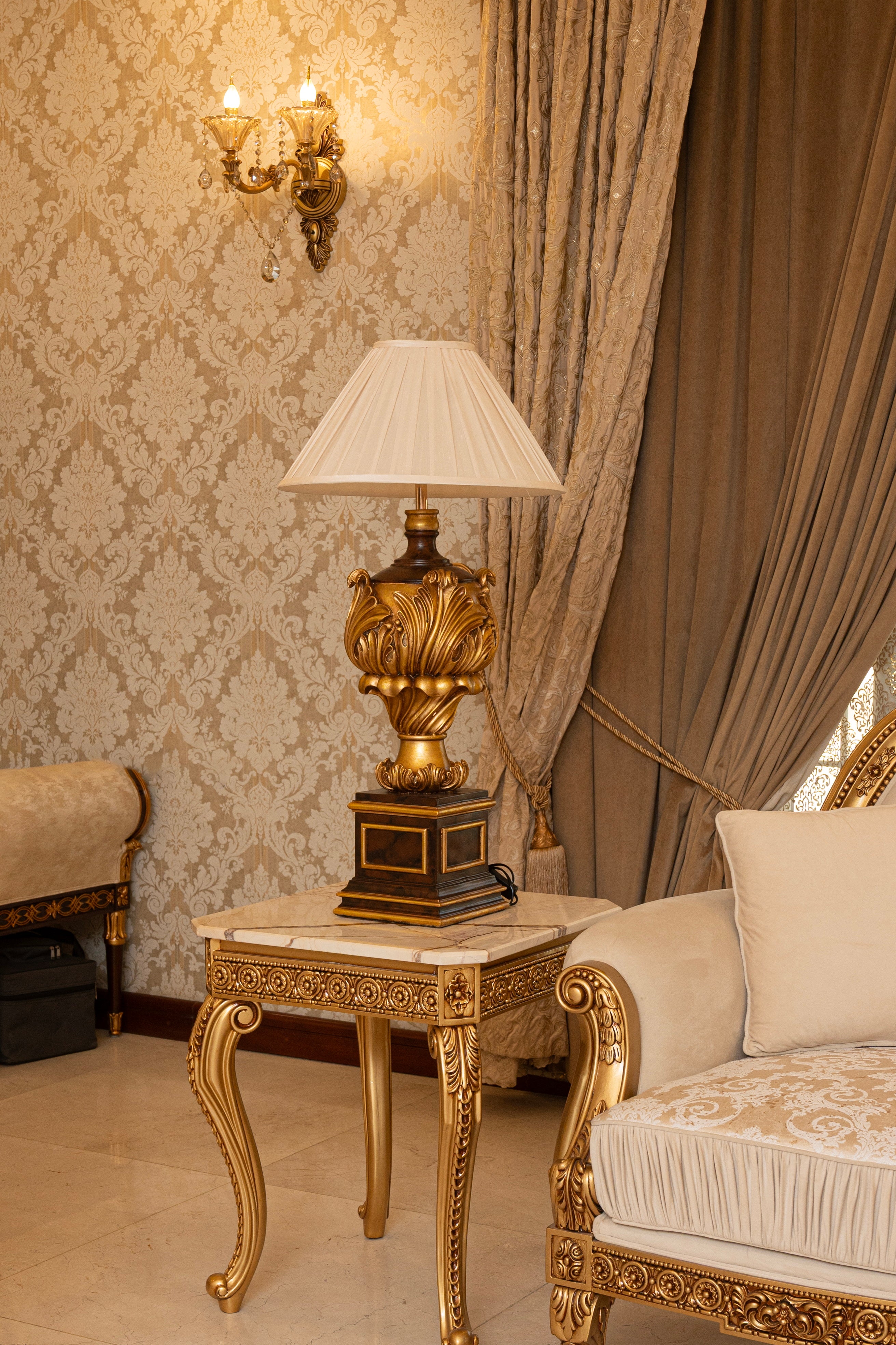Golden Urn Traditional Table Lamp