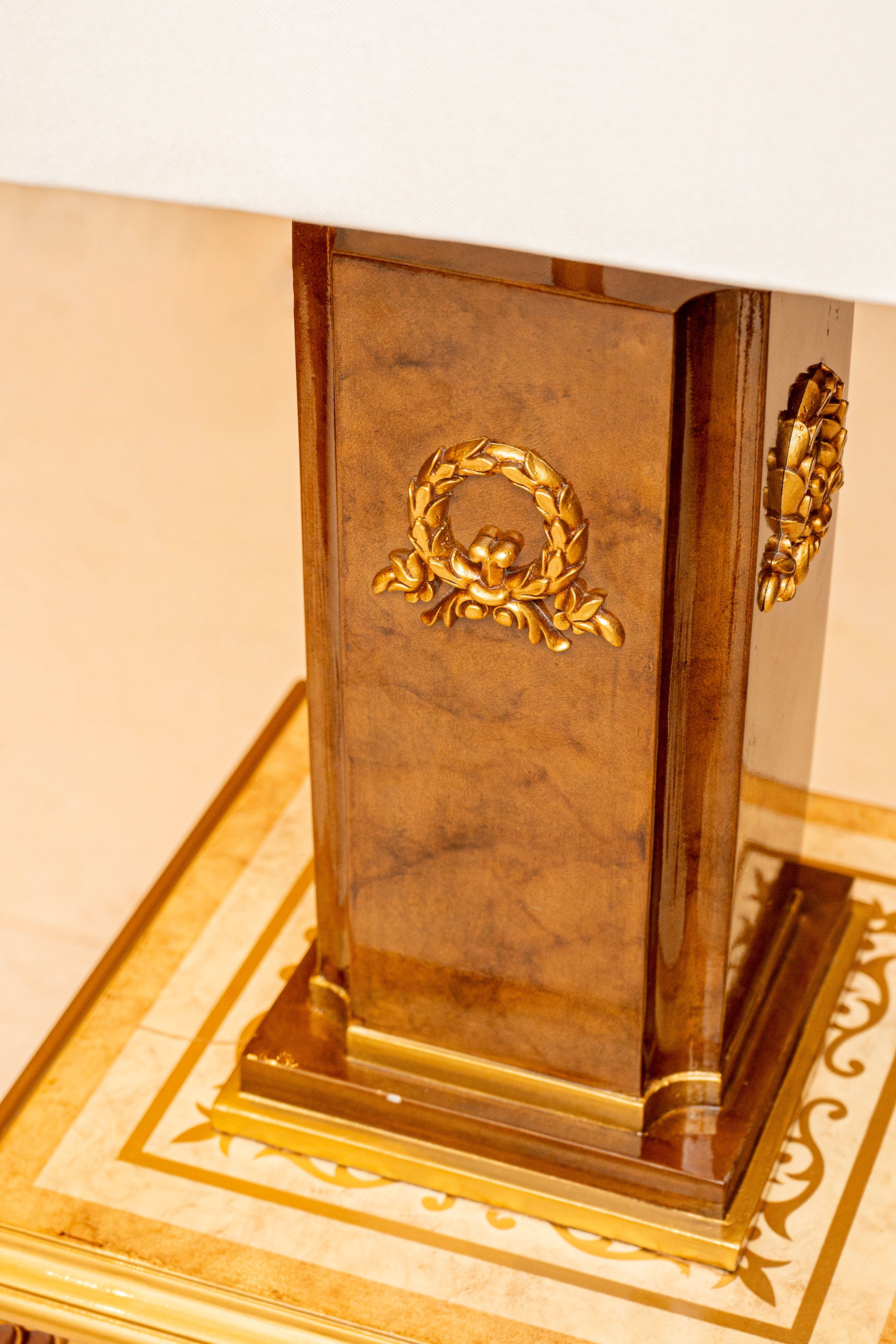 Heritage Glow Traditional Table Lamp - Burl Wood & Gold