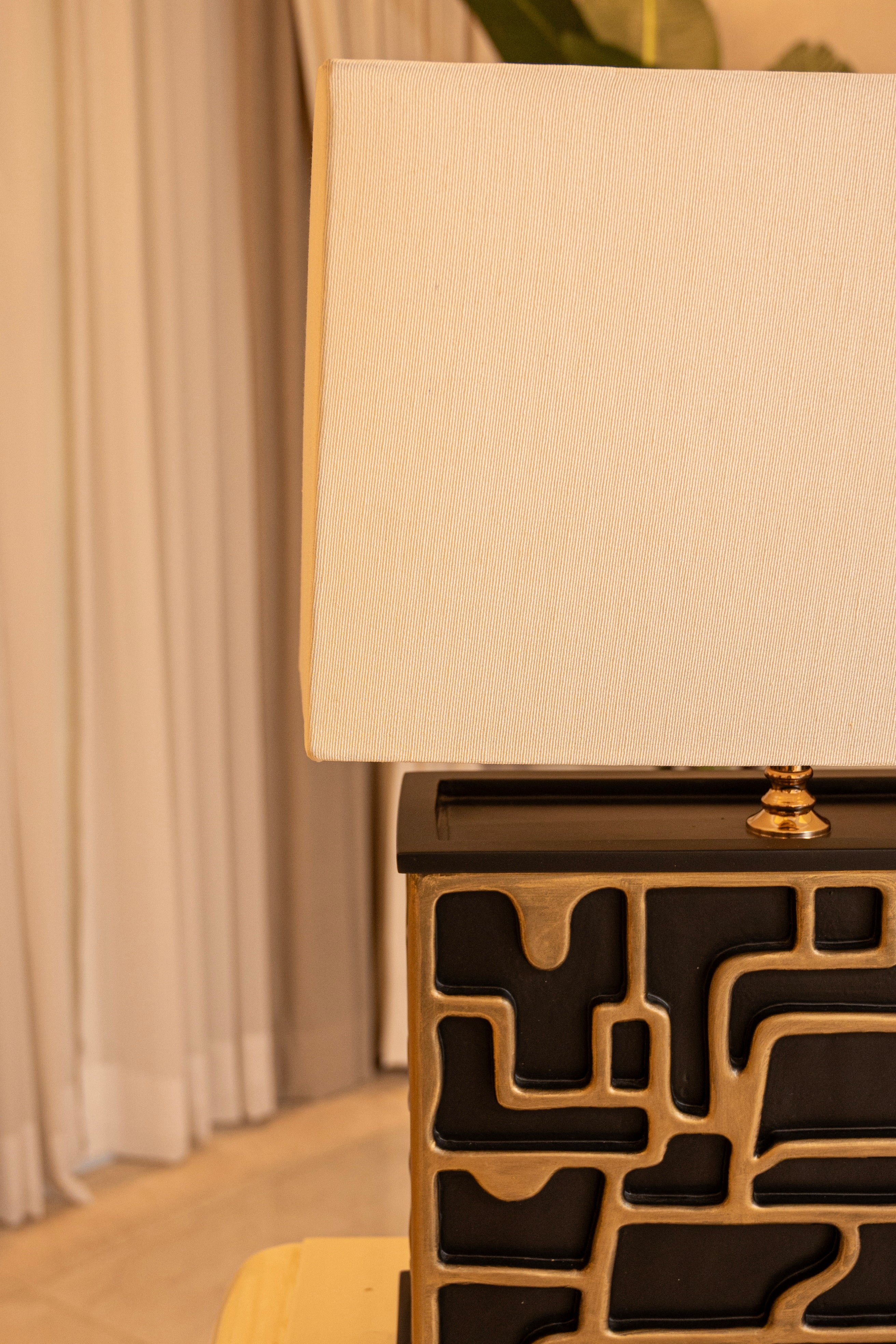 Architect's Glow Trendy Resin Table Lamp